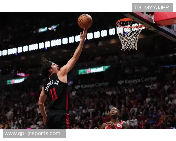 2021年NBA季后赛篮网对热火精彩第四节回放全景解析与精彩瞬间回顾 2021年NBA季后赛篮网对热火精彩第四节回放全景解析与精彩瞬间回顾